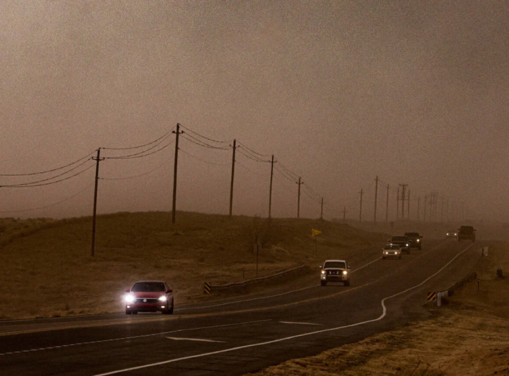 Zbog oluje prašine zatvoren Panamerički auto-put u delu Meksika