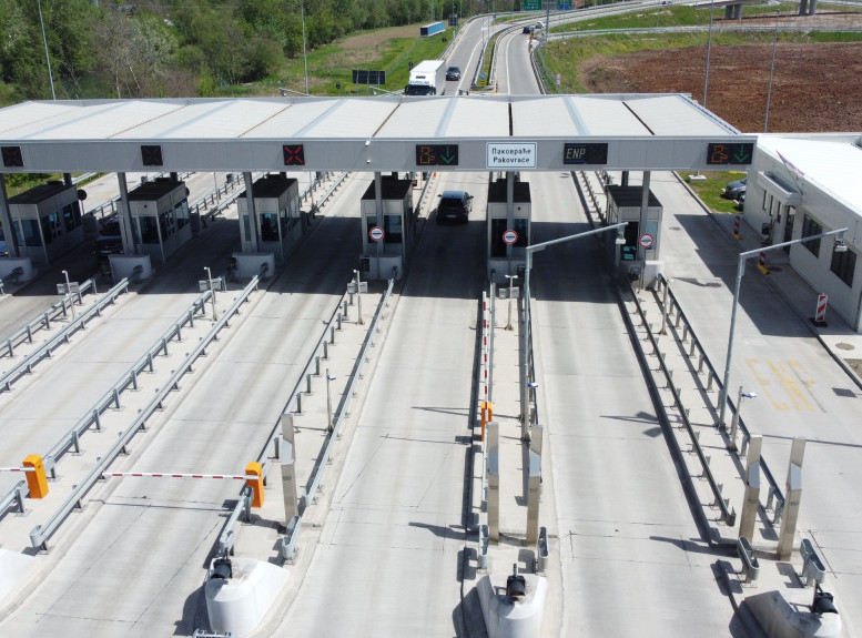 AMSS: Na naplatnim stanicama Preljina i Velika Plana vozila čekaju 15 minuta