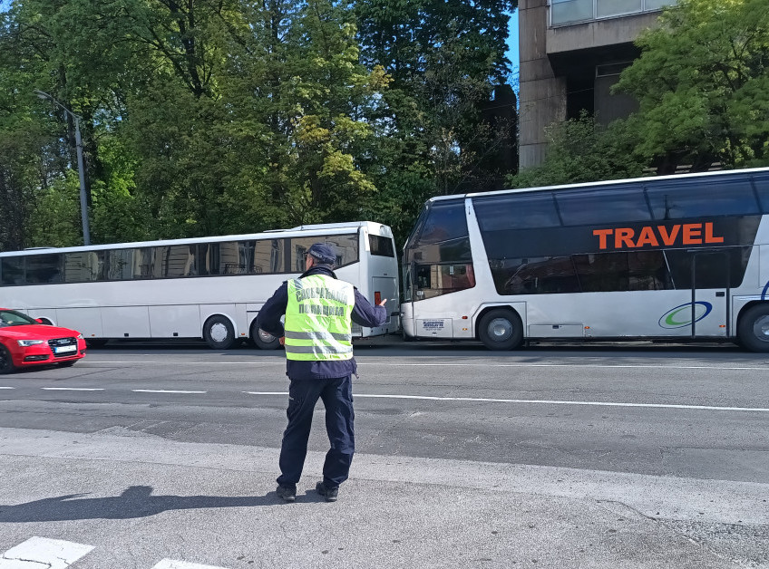 MUP: Otkriveno više od 500 prekršaja autobusa i 6.300 vozača teretnih vozila