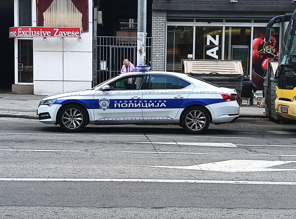 Na području Južnobačkog okruga u saobraćajnoj nezgodi povređena jedna osoba