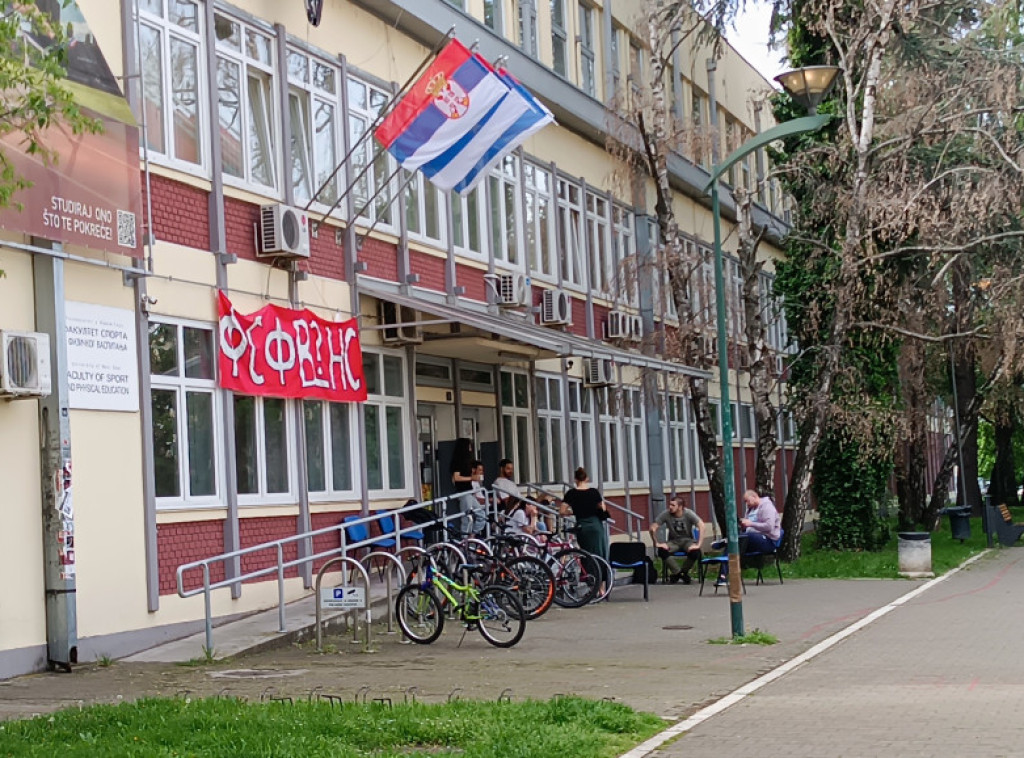 Studenti u blokadi blokirali DIF u Novom Sadu, u Kragujevcu protest zbog onlajn nastave na Medicinskom fakultetu
