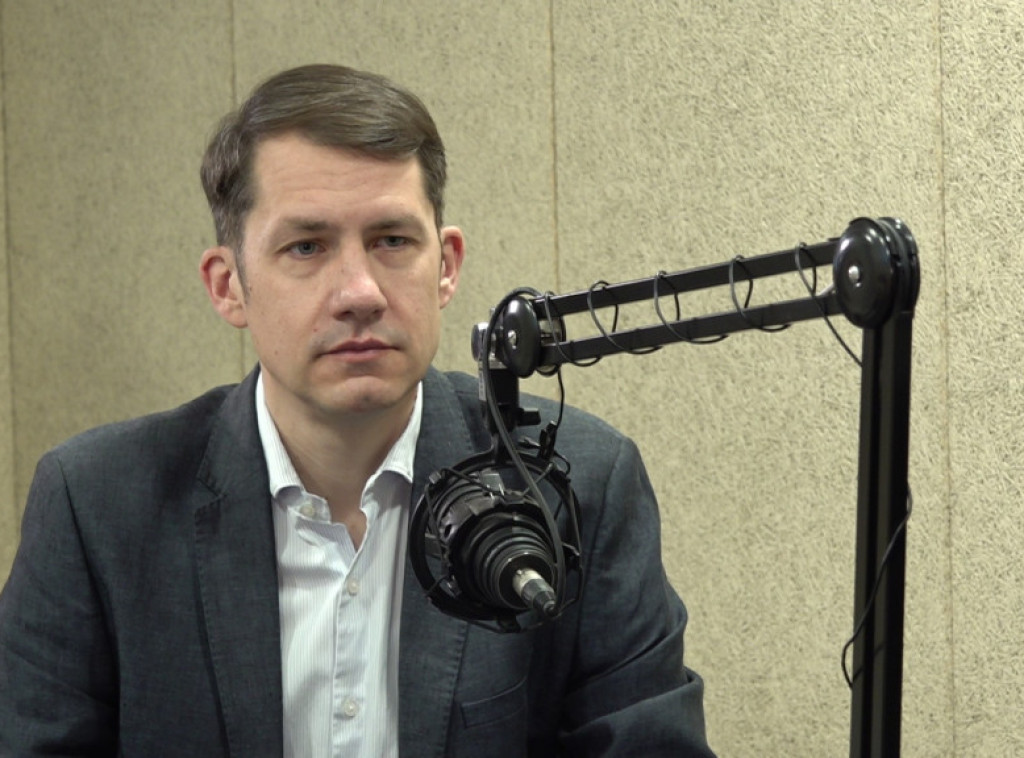 Balint Pastor: Glasna manjina mesecima teroriše one koji bi želeli normalno da žive