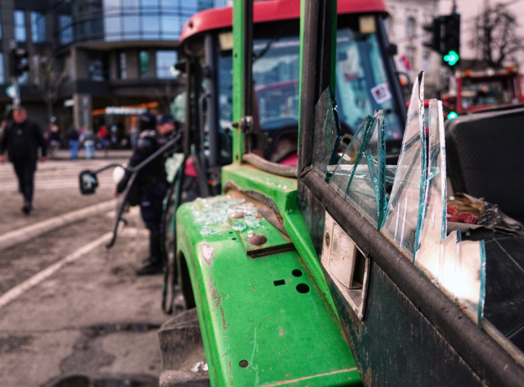 Mladić sklopio sporazum i priznao da je oštetio traktore kod Pionirskog parka
