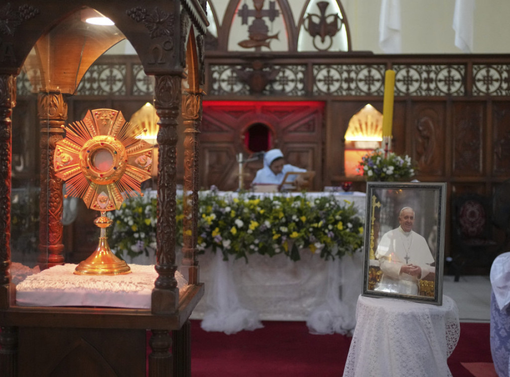 Među poslednjim papinim rečima zahvalnost ličnom bolničaru