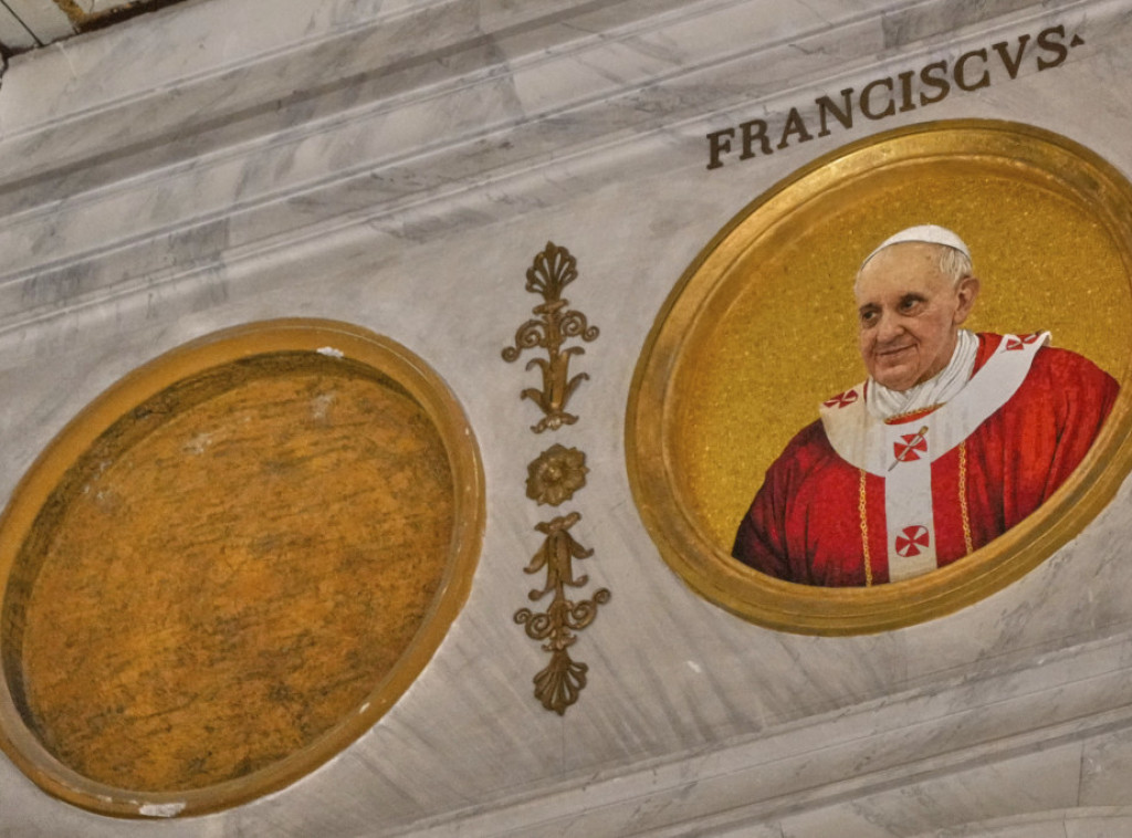 Bivši nadbiskup Vigano izneo uvrede na račun pape i posle njegove smrti