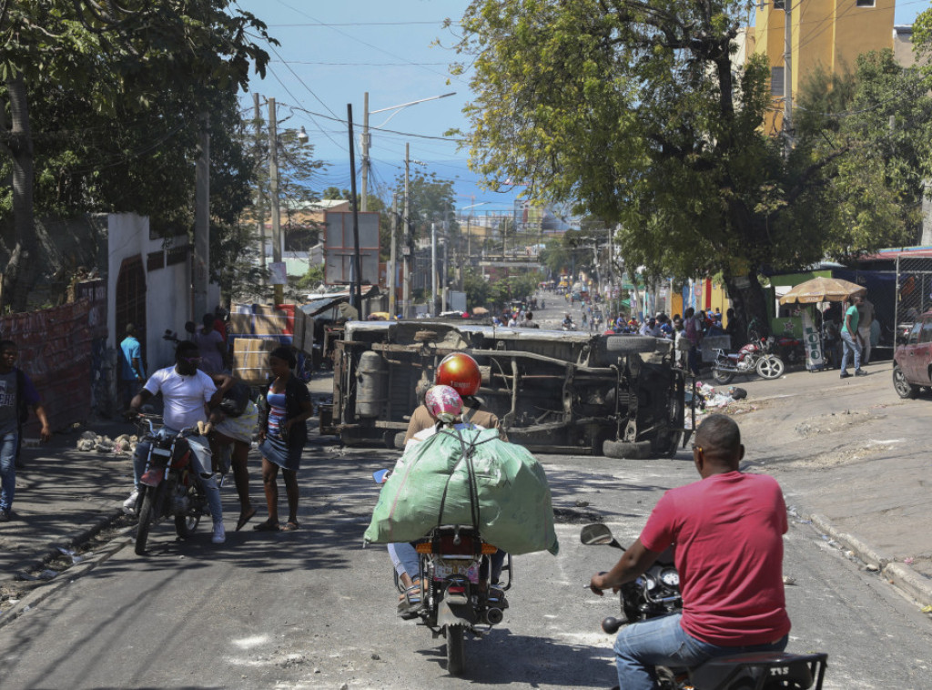 Jedna od glavnih bolnica u centralnom Haitiju zatvara se zbog nasilja bandi