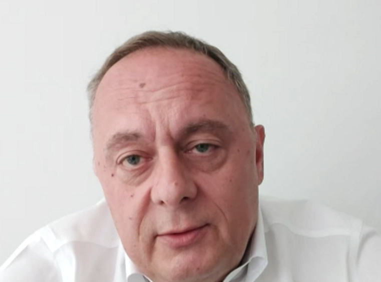 Aleksandar Mitić: Studenti koji žele da prisustvuju onlajn nastavi trpe neviđene pritiske