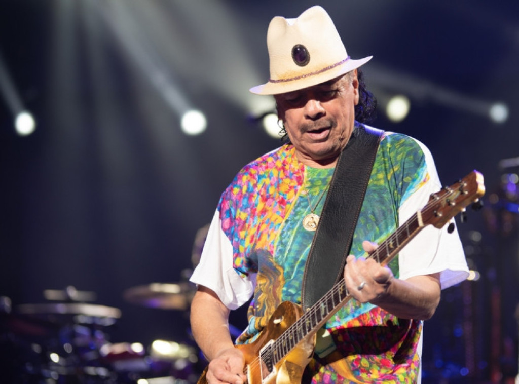 Muzičaru Karlosu Santani pozlilo pred nastup, hitno prebačen u bolnicu