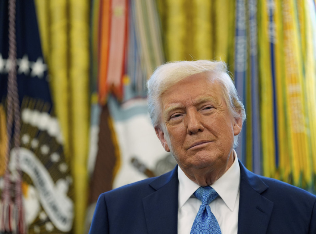 Tramp traži od Vrhovnog suda dozvolu za sprovođenje zabrane služenja transrodnih osoba u vojsci