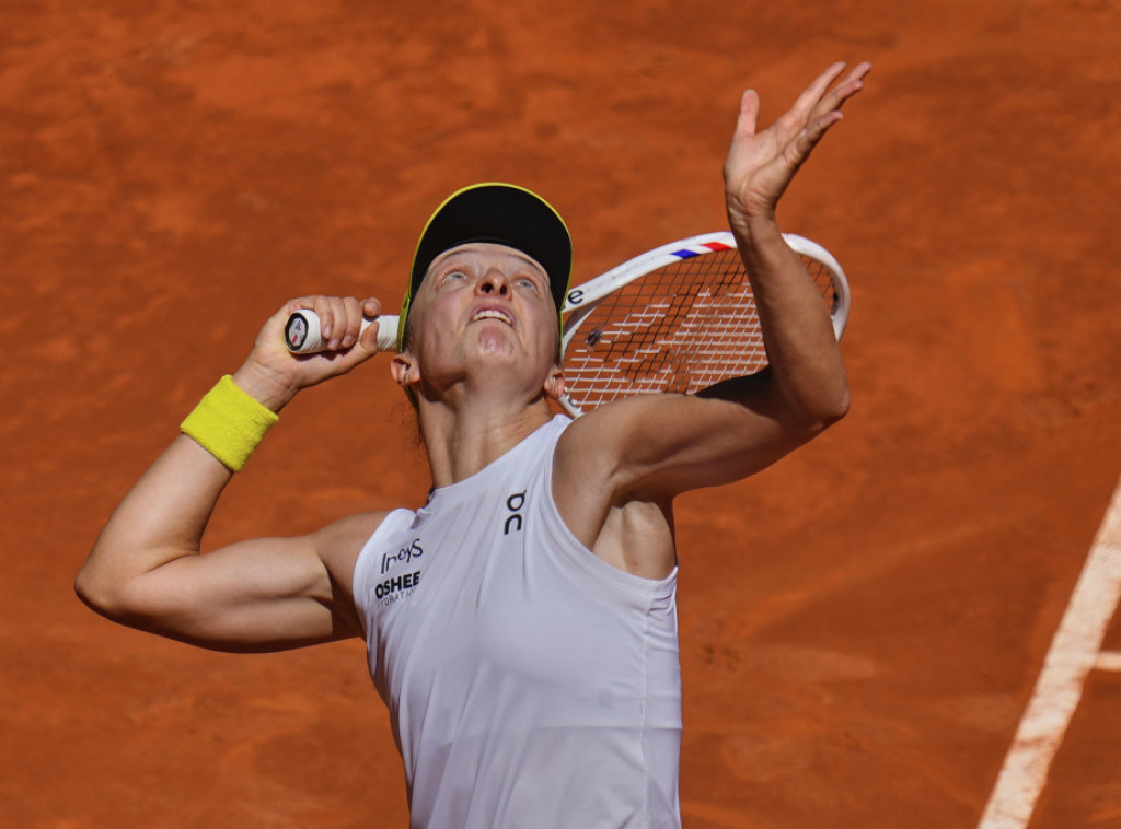 Poljska teniserka Švjontek velikim preokretom eliminisala Filipinku Ilu sa Mastersa u Madridu