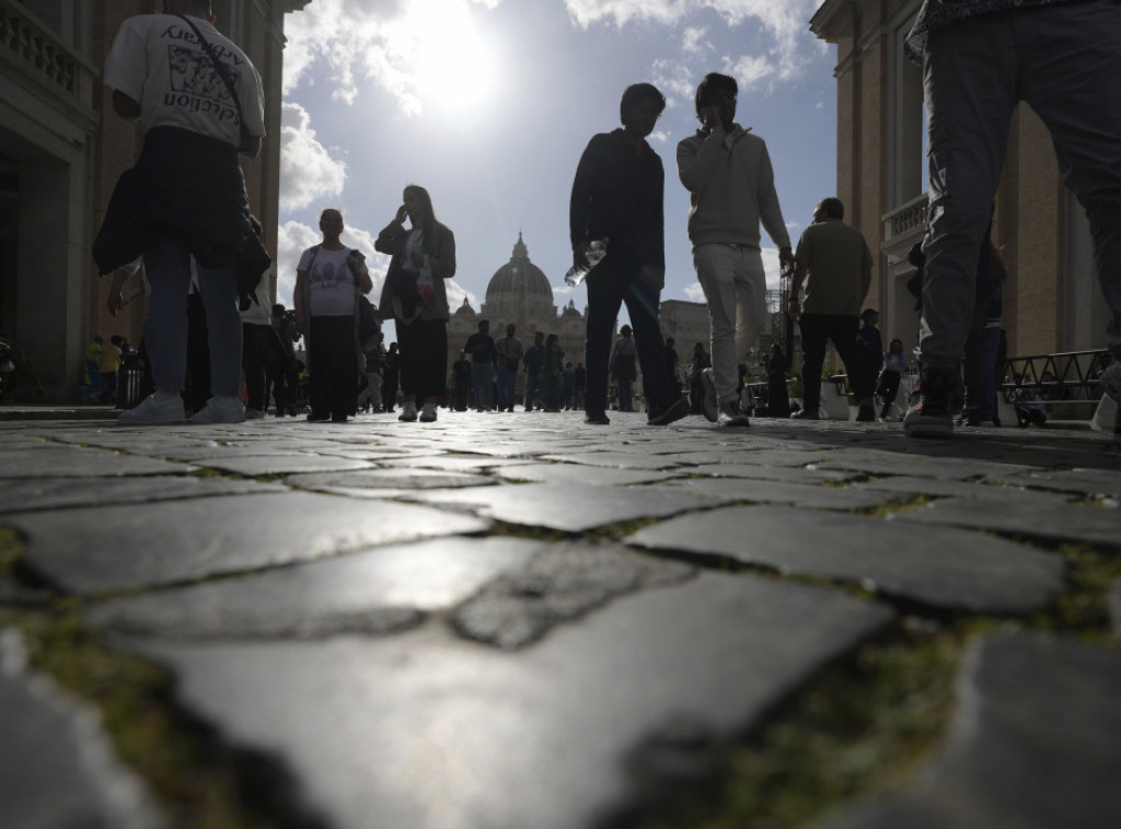 Izraelsko ministarstvo objavilo, pa uklonilo poruku saučešća povodom papine smrti