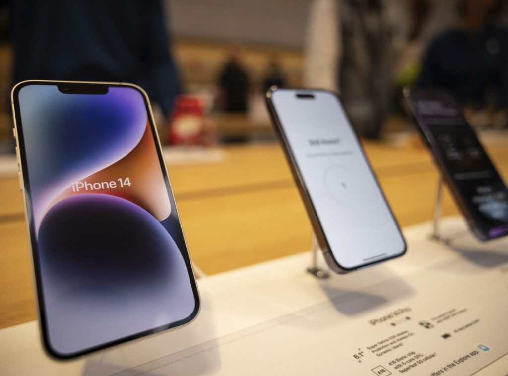 Epl planira da u 2026. premesti proizvodnju svih ajfona za američko tržište u Indiju