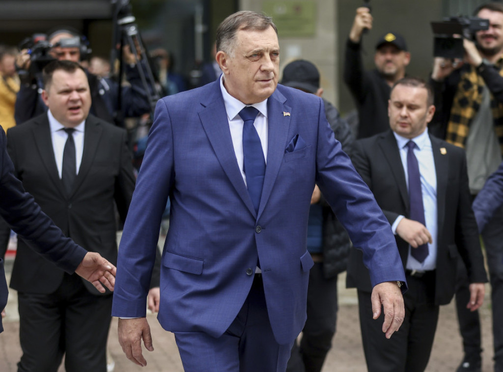 Elis Bektaš:  Za razliku od političkog Sarajeva, Dodik ima politiku