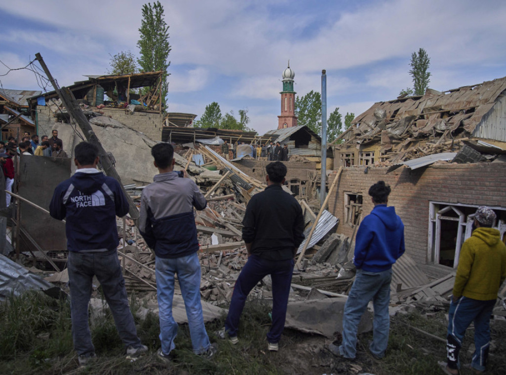 Indijske trupe drugi dan zaredom odgovorile na vatru sa pakistanskih položaja