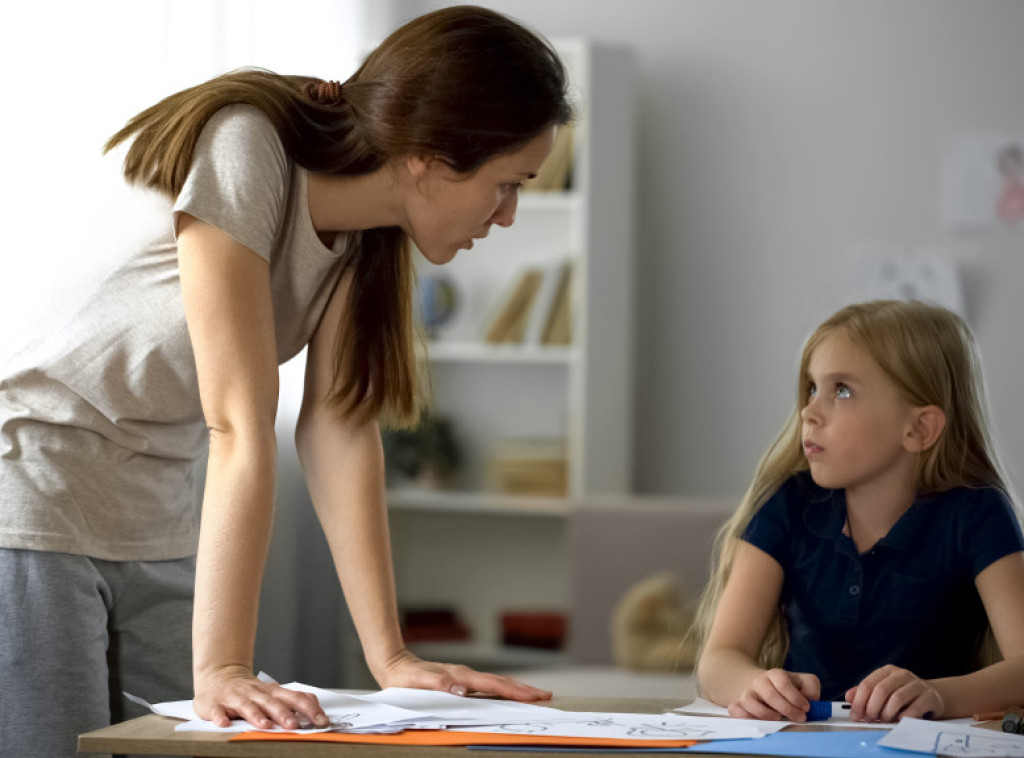 Naučnici: Verbalno nasilje nad decom može negativno uticati na njihov mozak