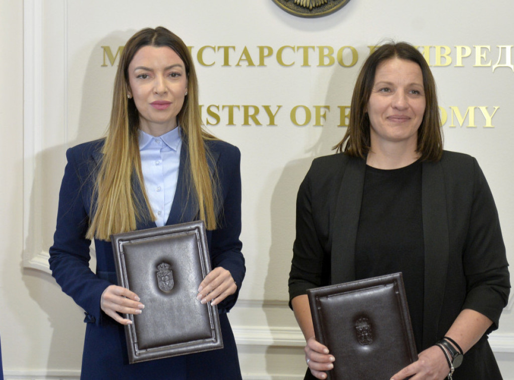 U Ministarstvu privrede potpisani ugovori o dodeli novca za unapređenje proizvodnje