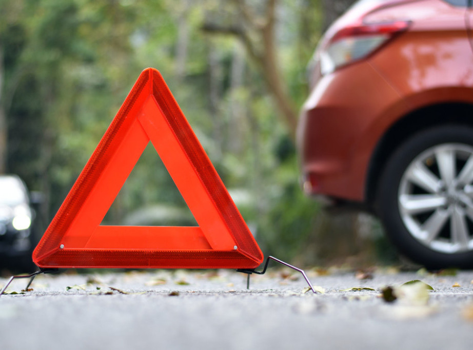 Muškarac poginuo u sudaru automobila i kamiona na mostu Smederevo-Kovin