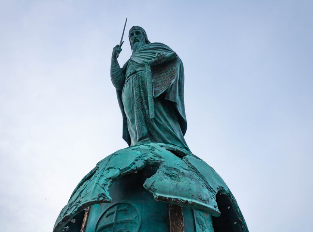 Ministarstvo kulture osudilo skrnavljenje spomenika Stefanu Nemanji