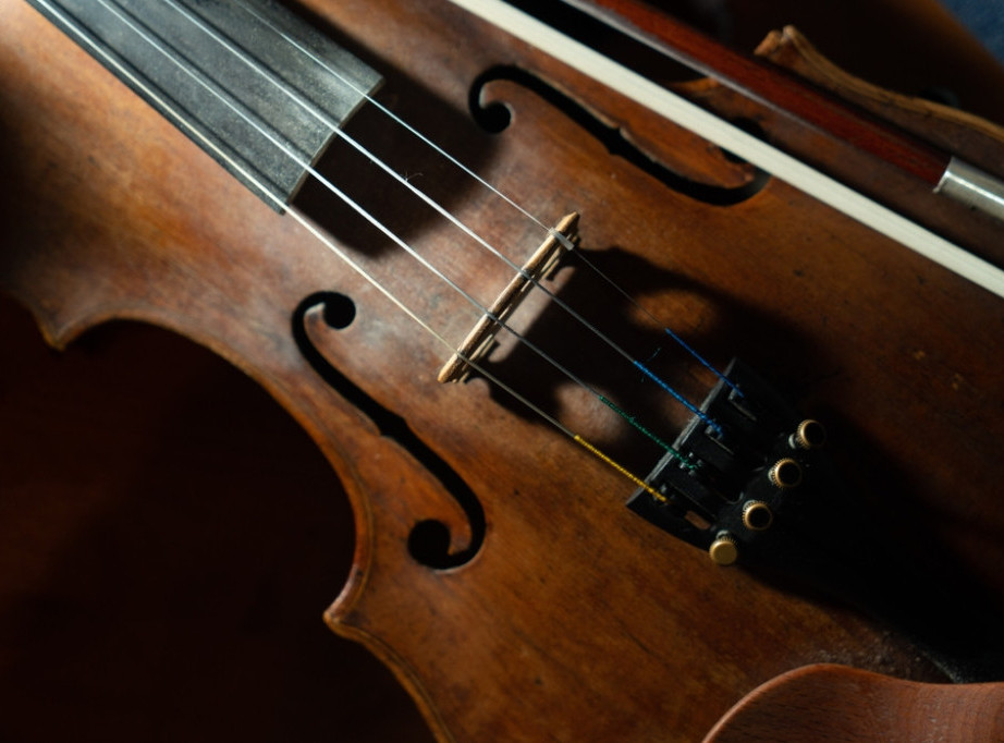 Londonska policija traži pomoć da bi pronašla ukradenu violinu staru 285 godina