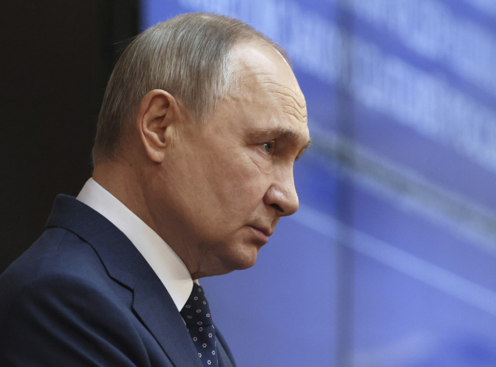 Putin produžio rok strancima da legalizuju boravak u Rusiji