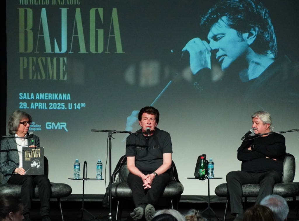 Muzičar Momčilo Bajagić Bajaga predstavio monografiju sa svojim pesmama