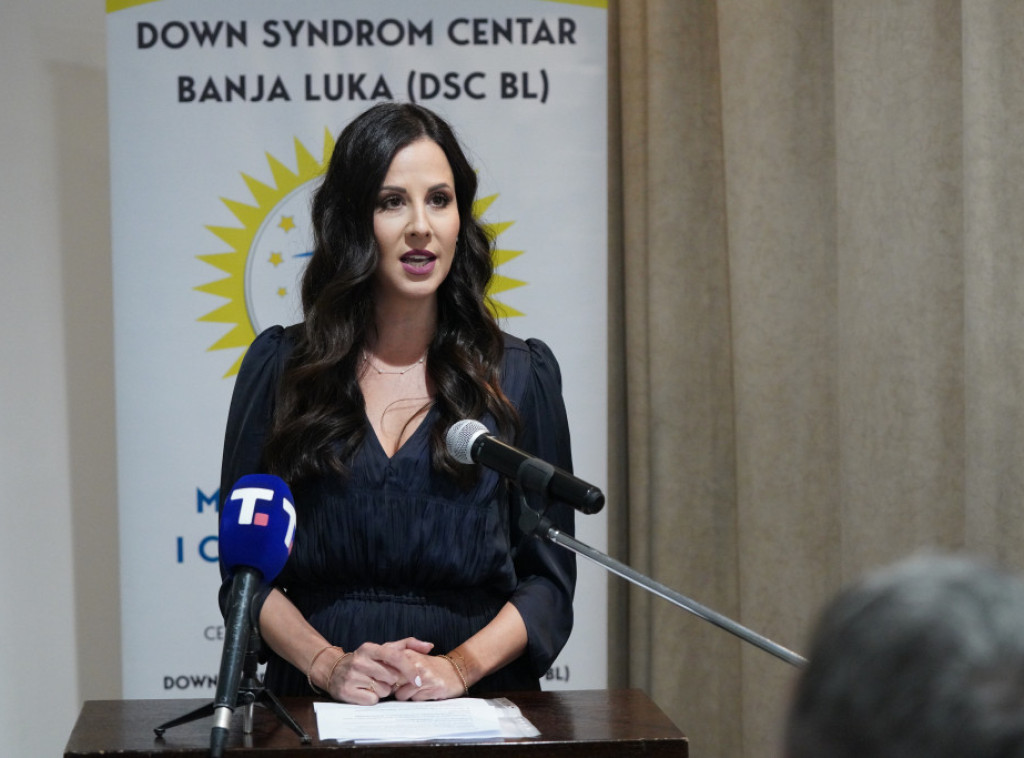 Film "Neki novi Brodvej" premijerno prikazan u Beogradu, prisustvovala Tamara Vučić