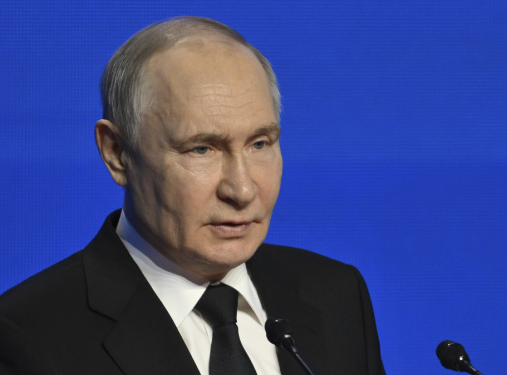 Putin aerodromu u Volgogradu dodelio istorijski naziv "Staljingrad"