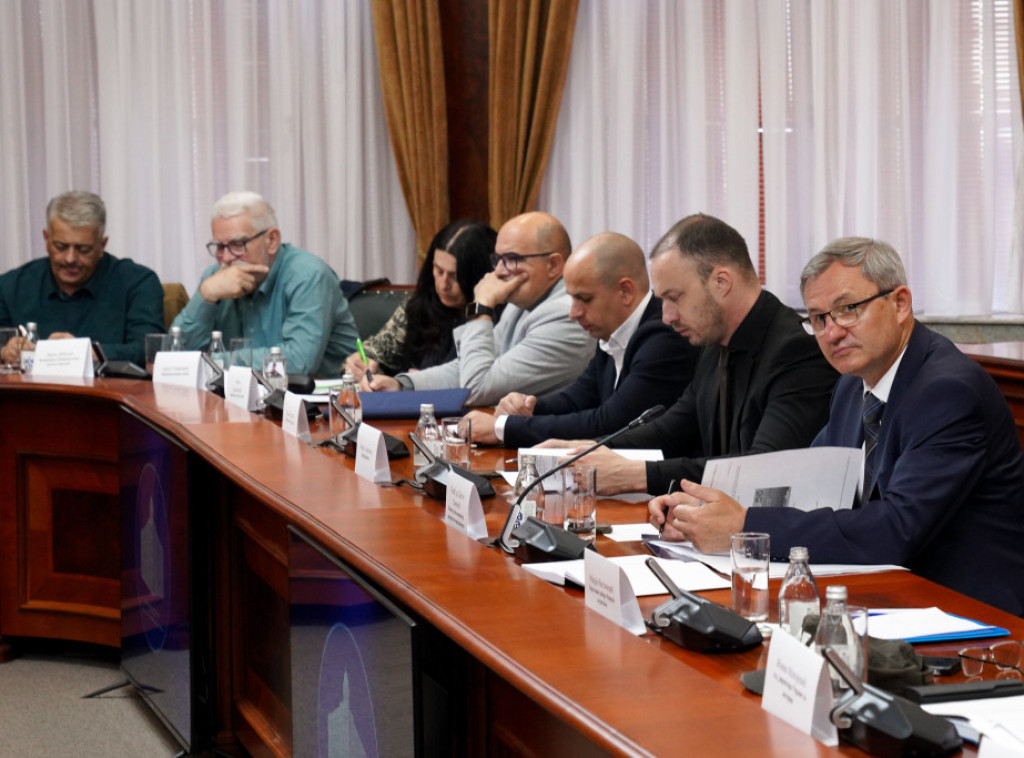 Dragan Glamočić: Ministarstvo preduzima sve mere da bi sprečilo pojavu slinavke i šapa