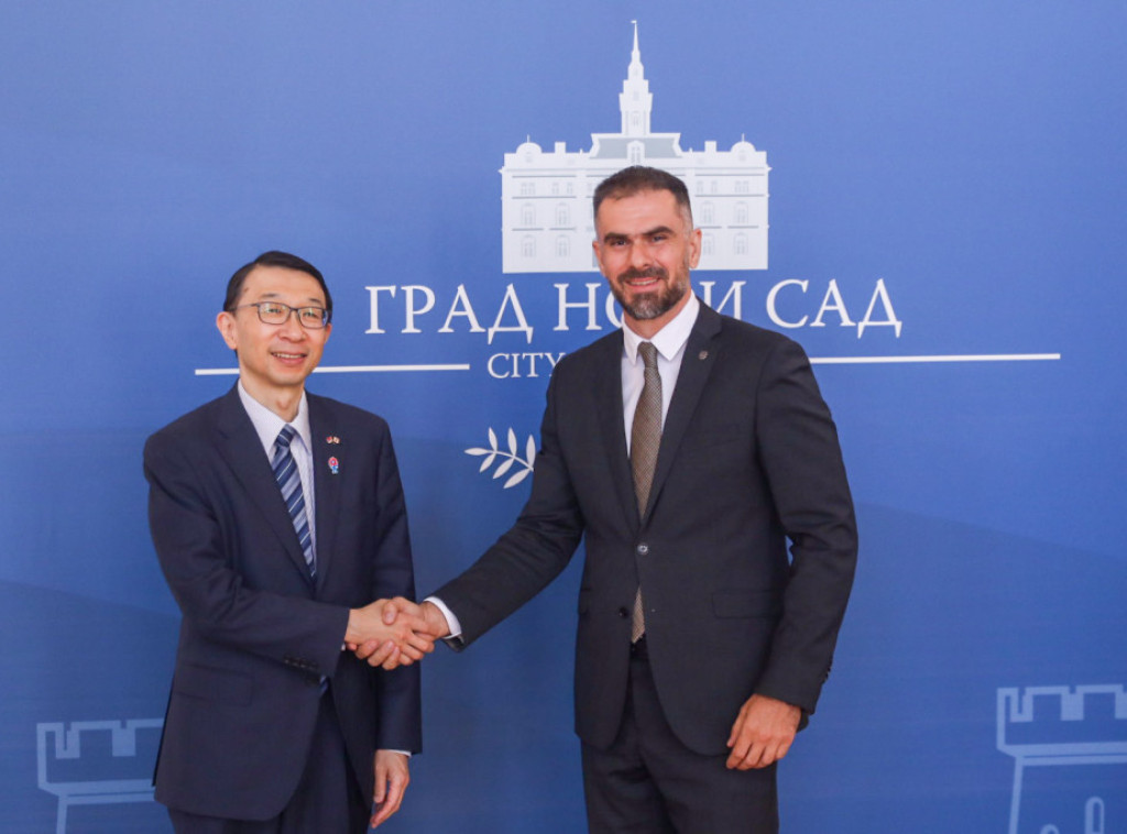 Gradonačelnik Novog Sada sastao se sa japanskim ambasadorom u Gradskoj kući