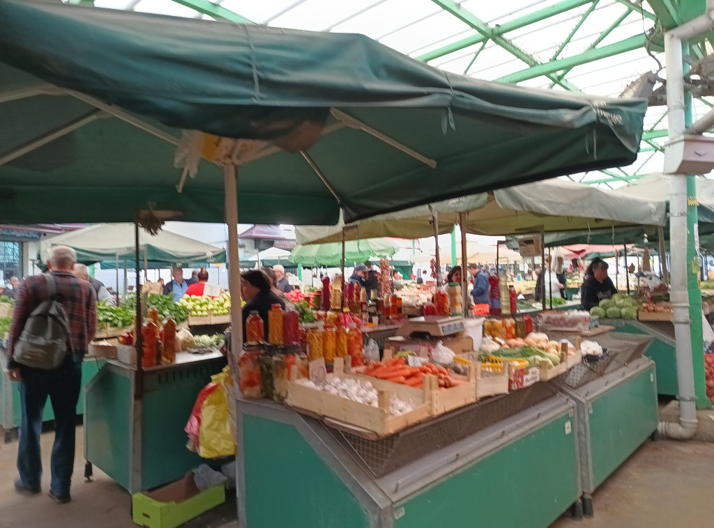 Manifestacija "Bum market" na pijaci "Zemun" u subotu