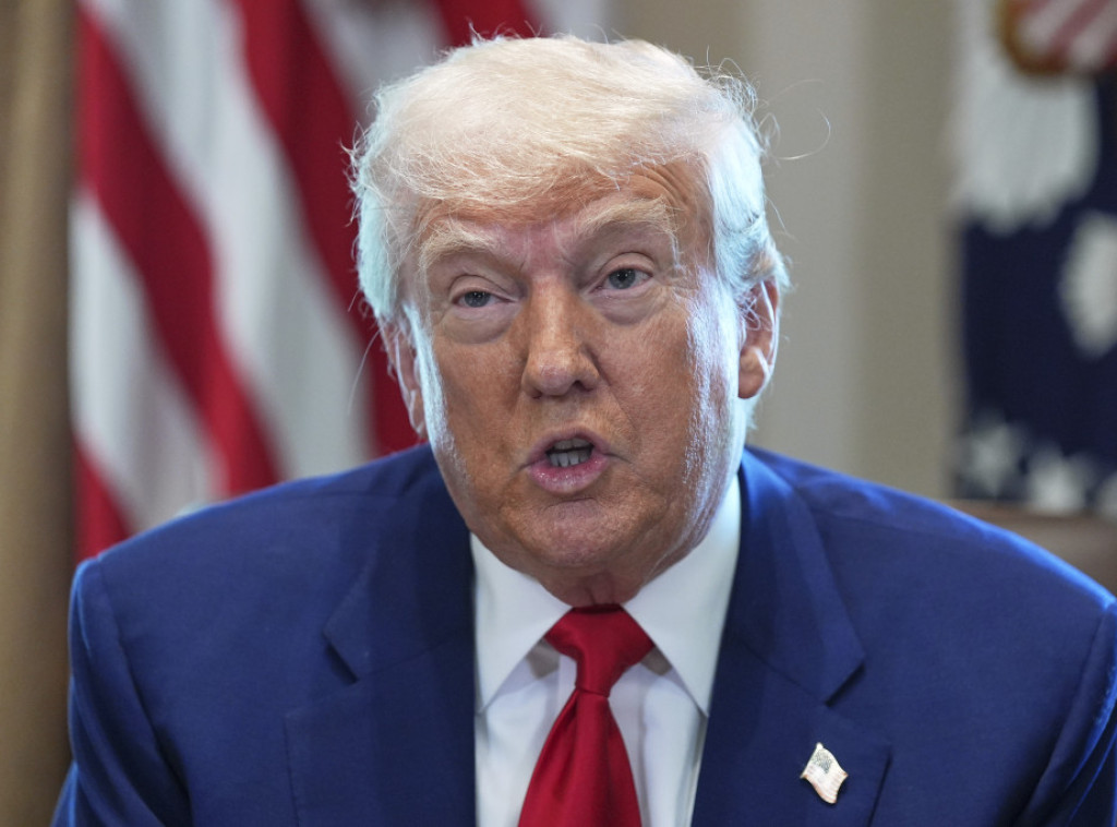 Tramp priznao da bi zbog njegovih tarifa u SAD moglo da bude manje robe po višim cenama