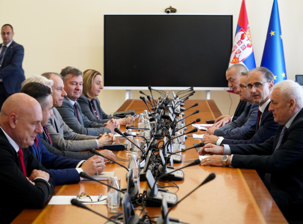 University of Belgrade rectorate: Information on situation at faculties exchanged at meeting with PM