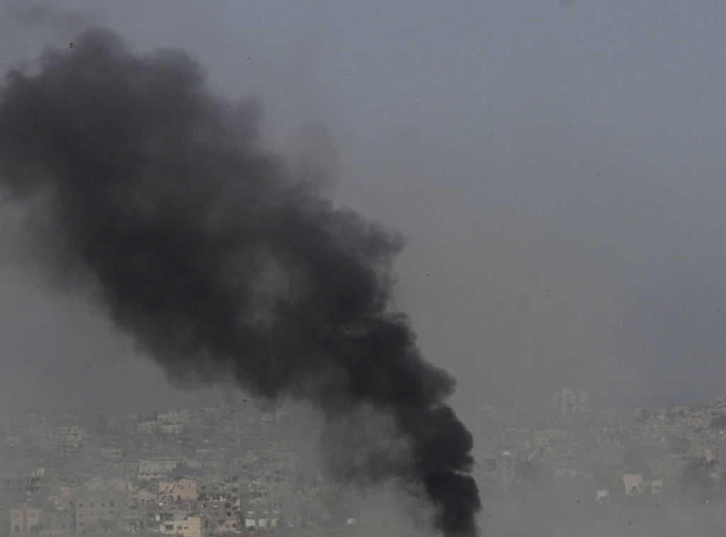 Najmanje sedam osoba poginulo u napadima širom Gaze