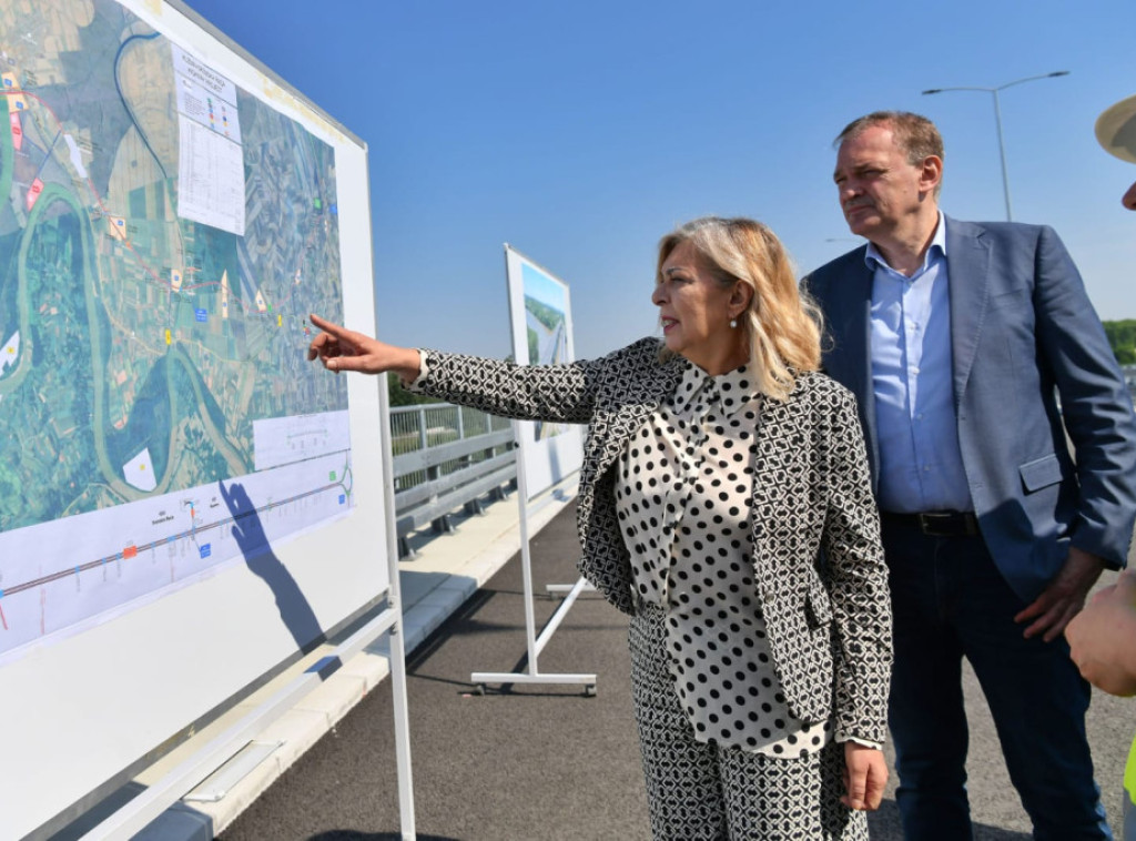 Sofronijević obišla deonicu Kuzmin-Sremska Rača: Srbija nema opciju da stane