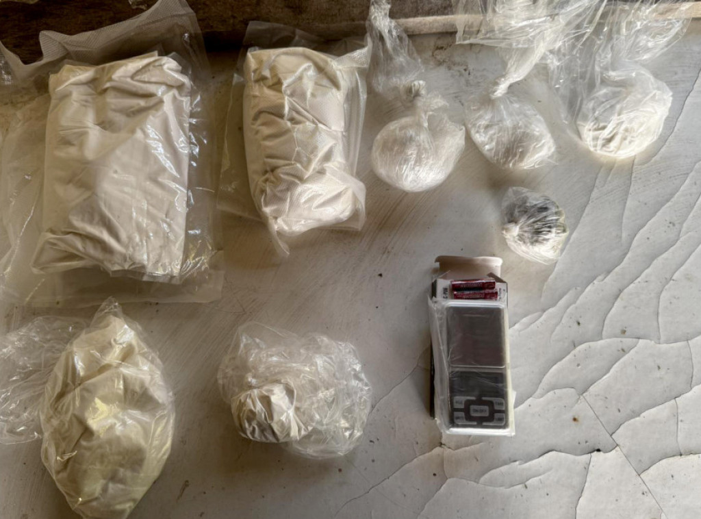 U Sremskoj Mitrovici uhapšena tri lica zbog posedovanja i prometa opojnih droga