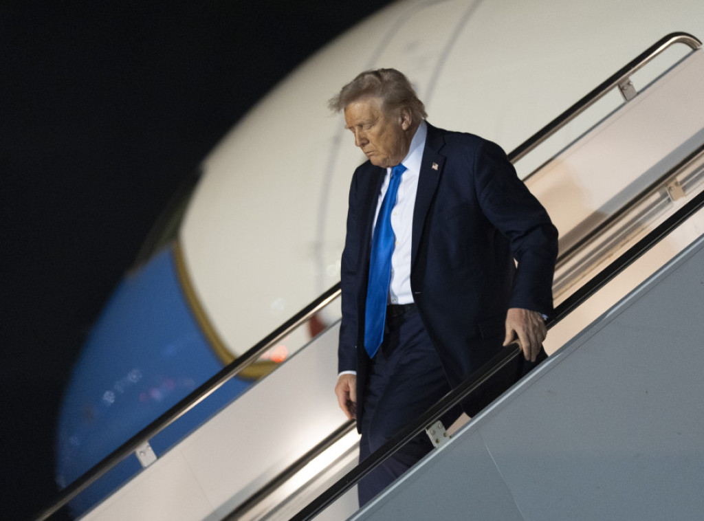 AP: Vojska SAD proslaviće 250 godina postojanja paradom na Trampov rođendan