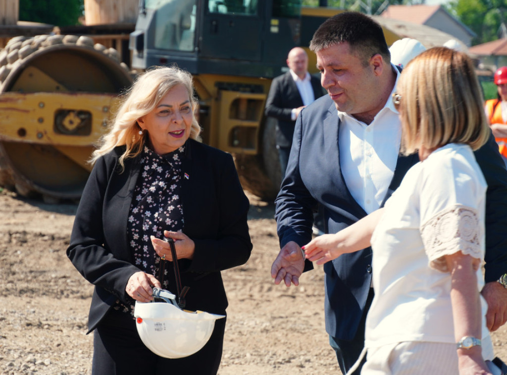 Aleksandra Sofronijević: Radovi na izgradnji pruge Zemun Polje-Nacionalni stadion odlično napreduju