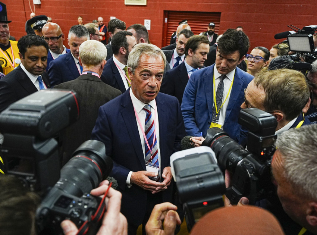 Najdžel Faraž tvrdi da je njegova stranka sada glavna opozicija