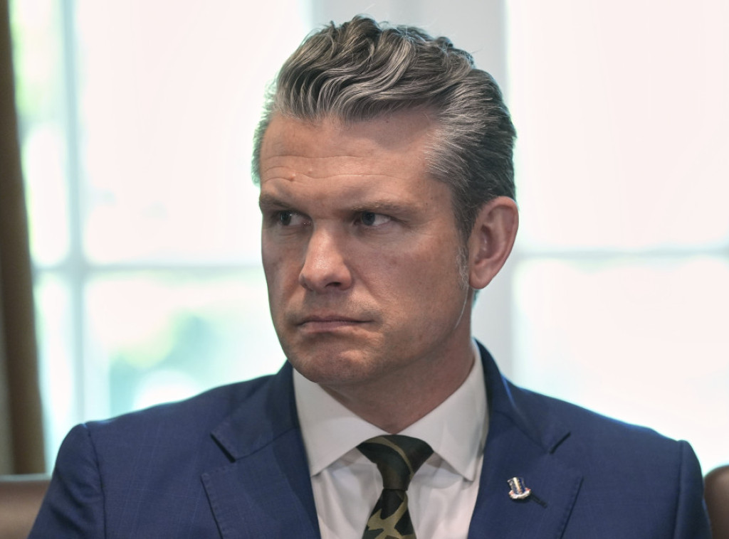 Hegset naredio: Američki nosač aviona USS Hari S. Truman da ostane na Bliskom istoku