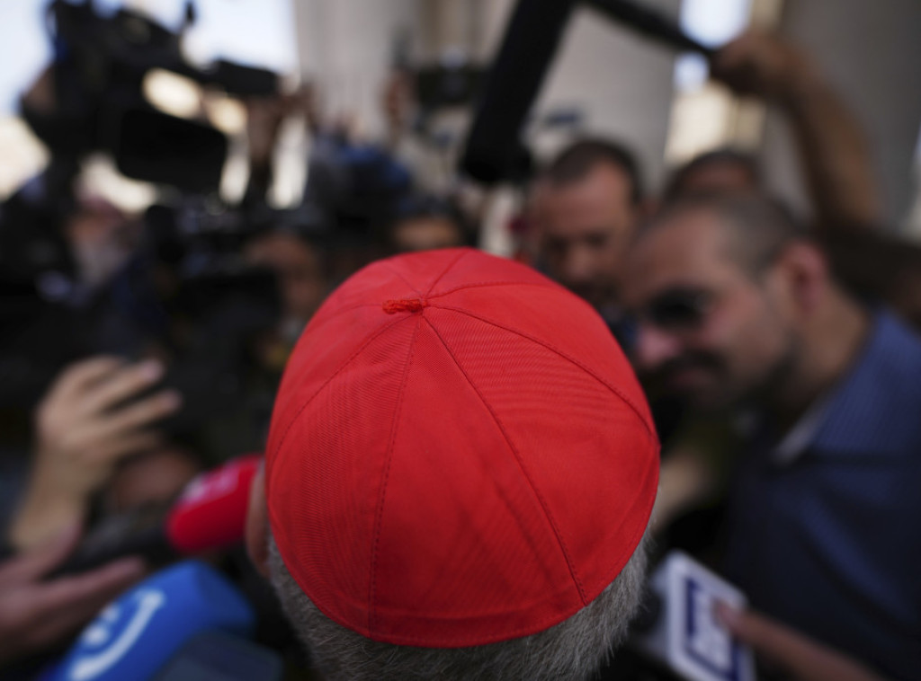 Mediji: Očekuje se duga konklava zbog kardinalskih lobija, velika podrška za Parolina