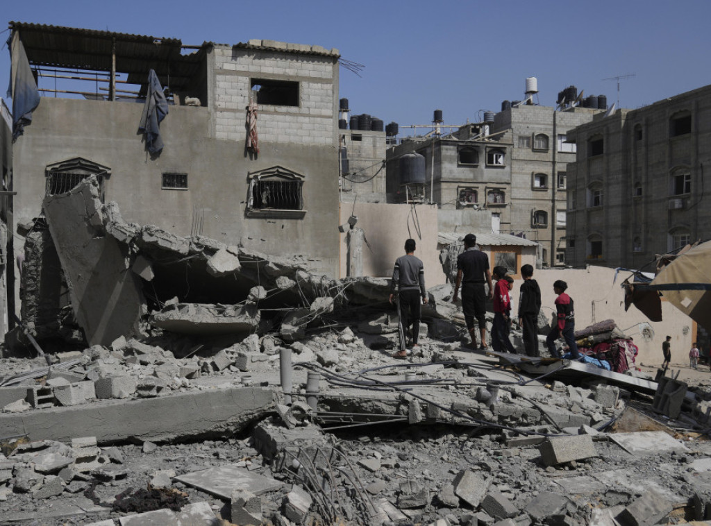 U vazdušnim udarima Izraela poginulo 14 Palestinaca, među njima dete i sedam žena