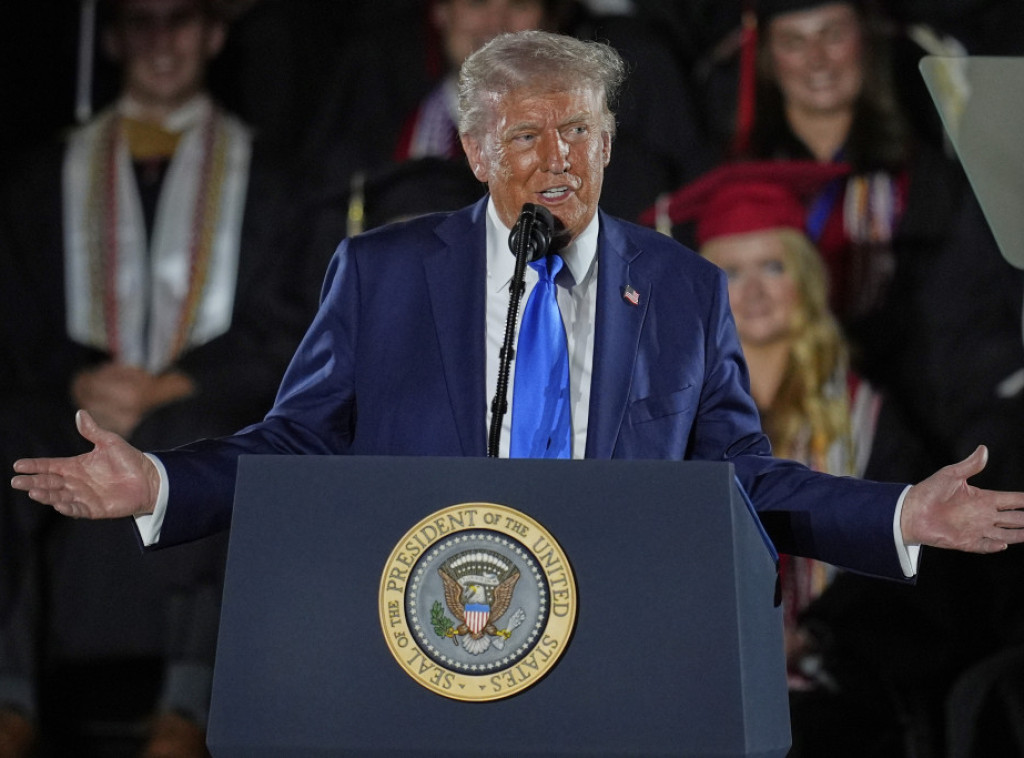 Tramp: Neću ukinuti carine Kini, kako bih doveo Peking za pregovarački sto