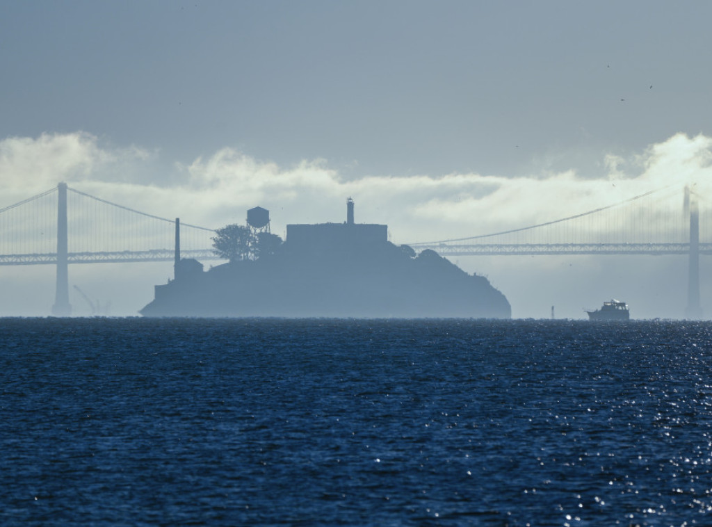 Tramp želi da otvori Alkatraz i uvede carine na filmove snimljene u inostranstvu