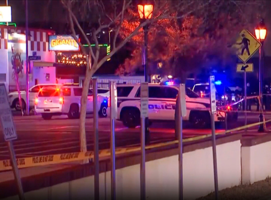 Tri osobe poginule, pet ranjeno u pucnjavi u restoranu u Feniksu u Arizoni u SAD