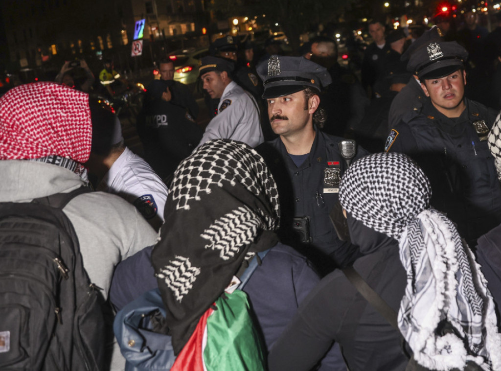 Propalestinski protesti tokom Met Gala svečanosti, intervenisala policija