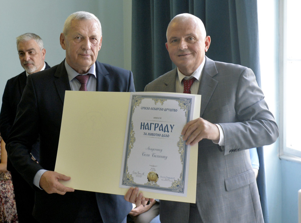 SLD obeležilo krsnu slavu i dodelilo nagrade, Balintu uručena nagrada za životno delo