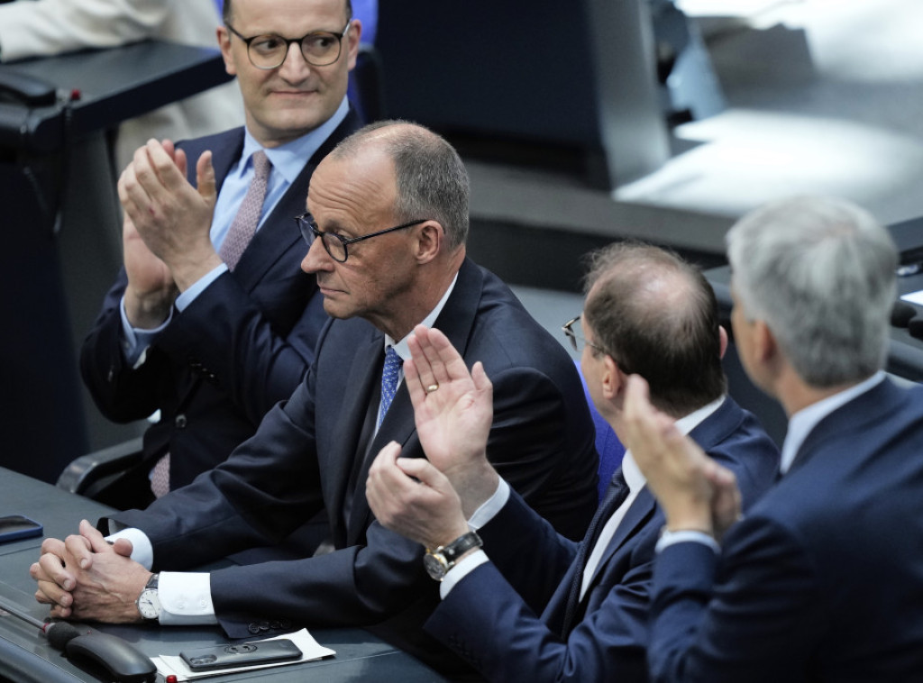 Vucic congratulates Merz