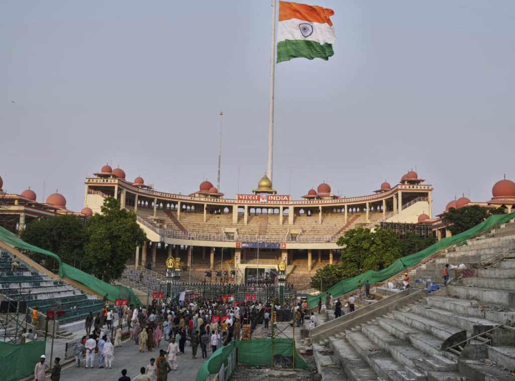 Pakistan okrivio Indiju za eksploziju vozila u kojoj je poginulo sedam vojnika