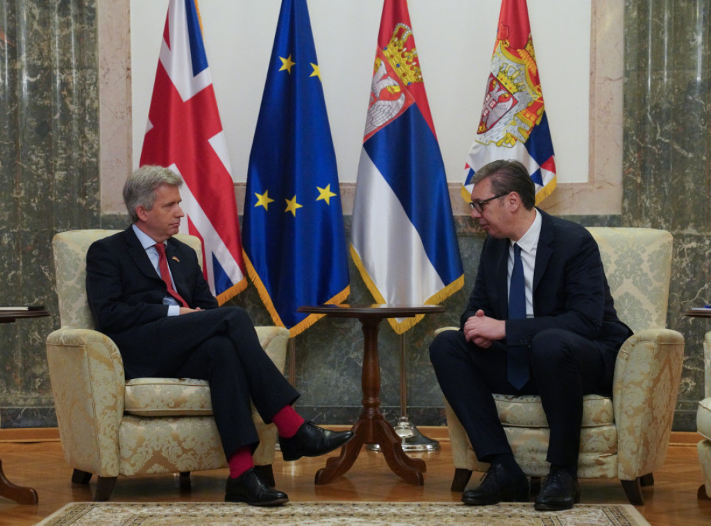 Vucic receives UK's ambassador to Belgrade