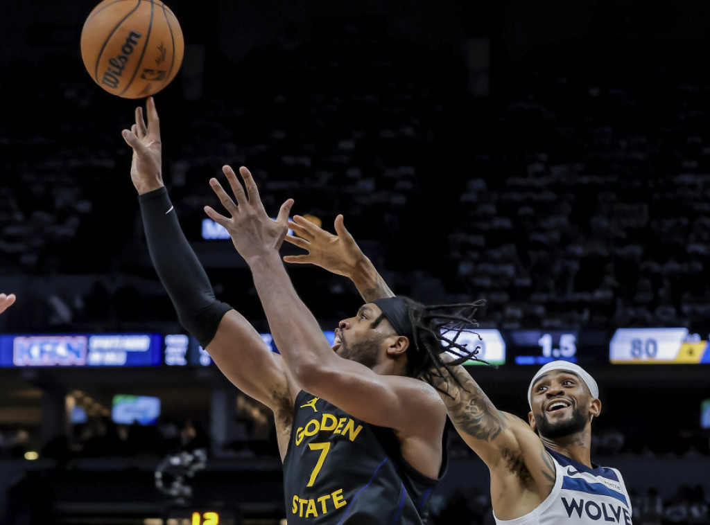 Brejk košarkaša Golden Stejta u Mineapolisu, povredio se Stef Kari